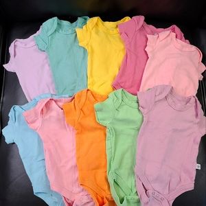 Honest company 10 pack onsies-Newborn